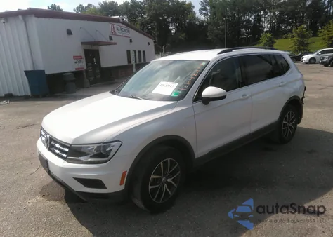 2020 Volkswagen Tiguan 2.0T Se/2.0T Se R-Line Black/2.0T Sel из США, поврежденный, VIN 3VV3B7AX0LM047933